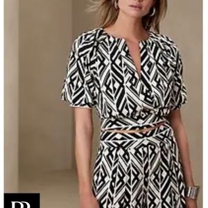 Banana Republic Factory Cropped wrapped front top